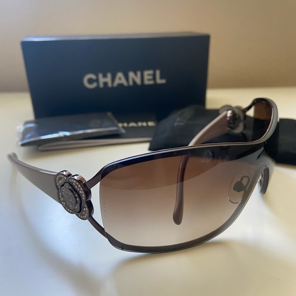 Chanel sunglasses 4164 Camelia flower, authentic - Picture 1 of 14